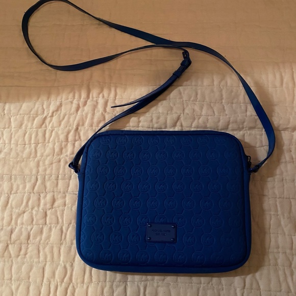 Michael Kors Bags Michael Kors Crossbody Tabletipad Holder Nwot